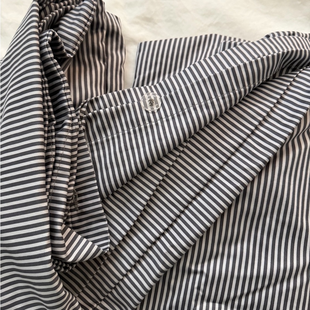 Brooklinen Classic Percale King Duvet Cover - Gray Stripes
